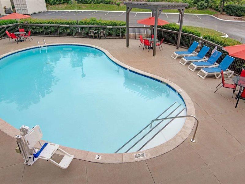 Baymont By Wyndham Nashville Airport Экстерьер фото