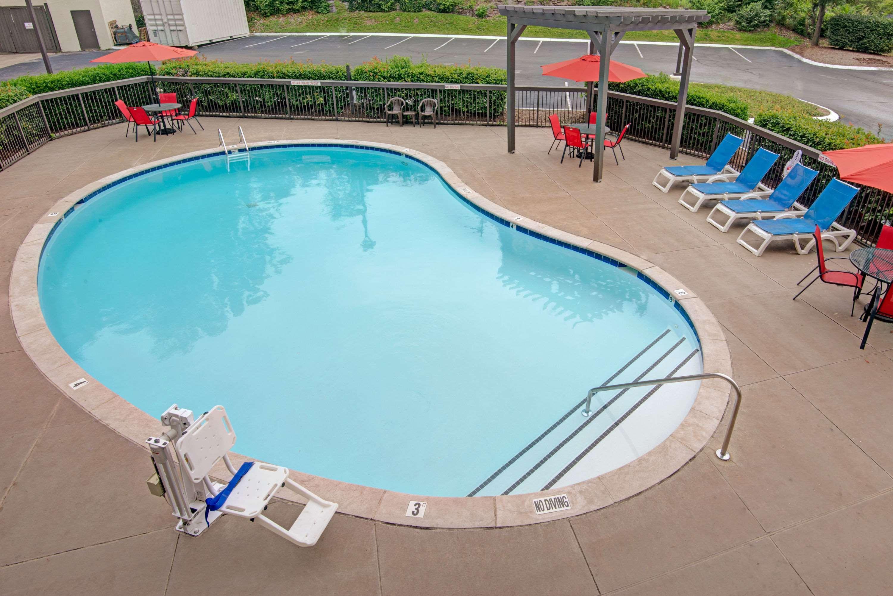 Baymont By Wyndham Nashville Airport Экстерьер фото