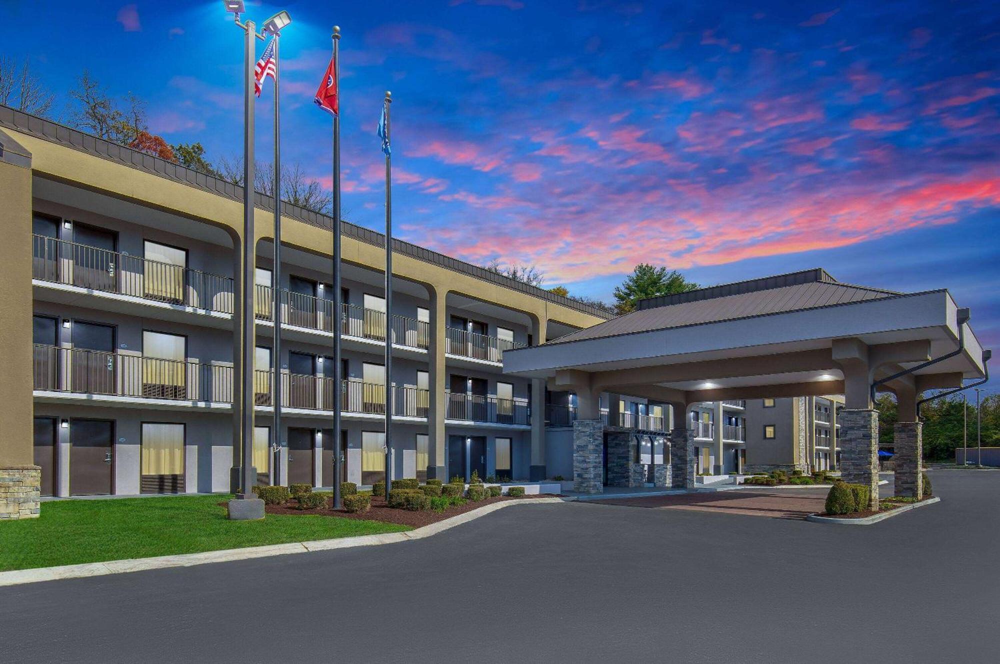 Baymont By Wyndham Nashville Airport Экстерьер фото